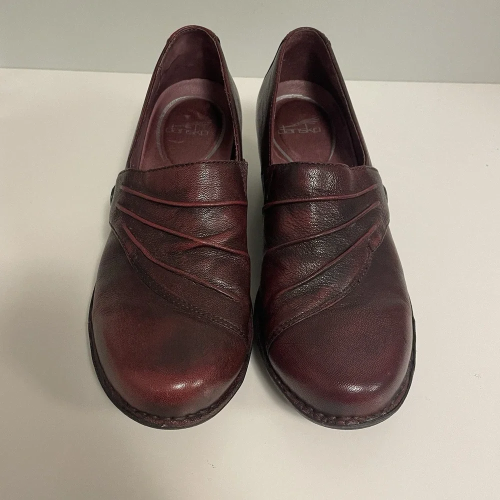Dansko Leather Wedge Slip-ons Ruched Aimee Wine Brush Off 37‎ Nursing Shoes
